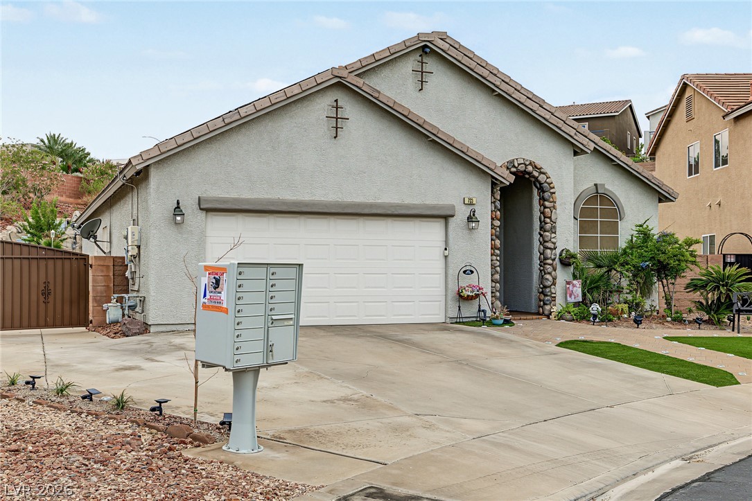 733 Smokey Mountain Avenue Henderson NV 89012