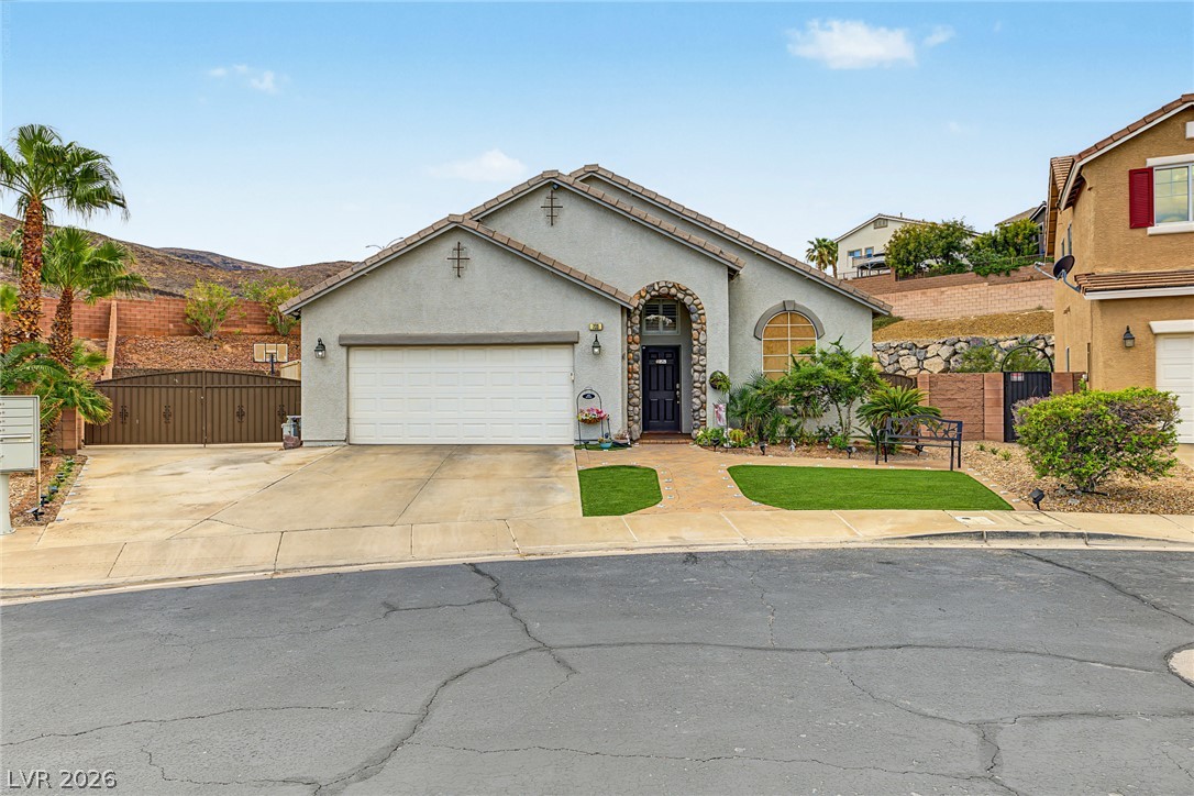 733 Smokey Mountain Avenue Henderson NV 89012