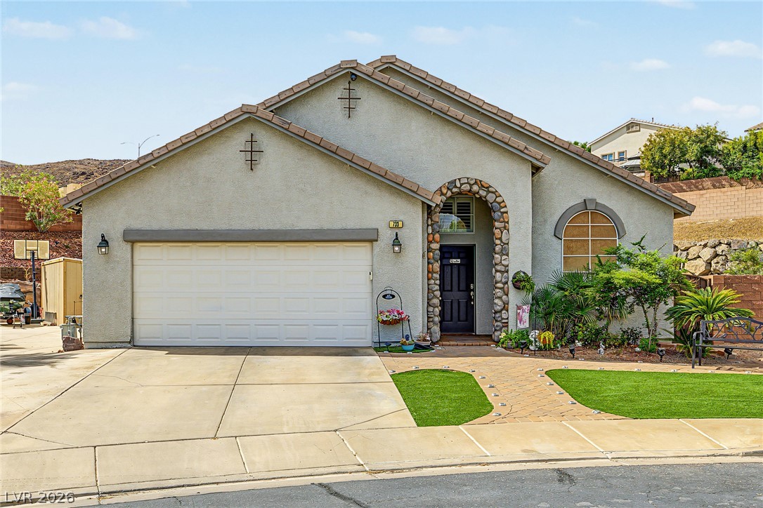 733 Smokey Mountain Avenue Henderson NV 89012
