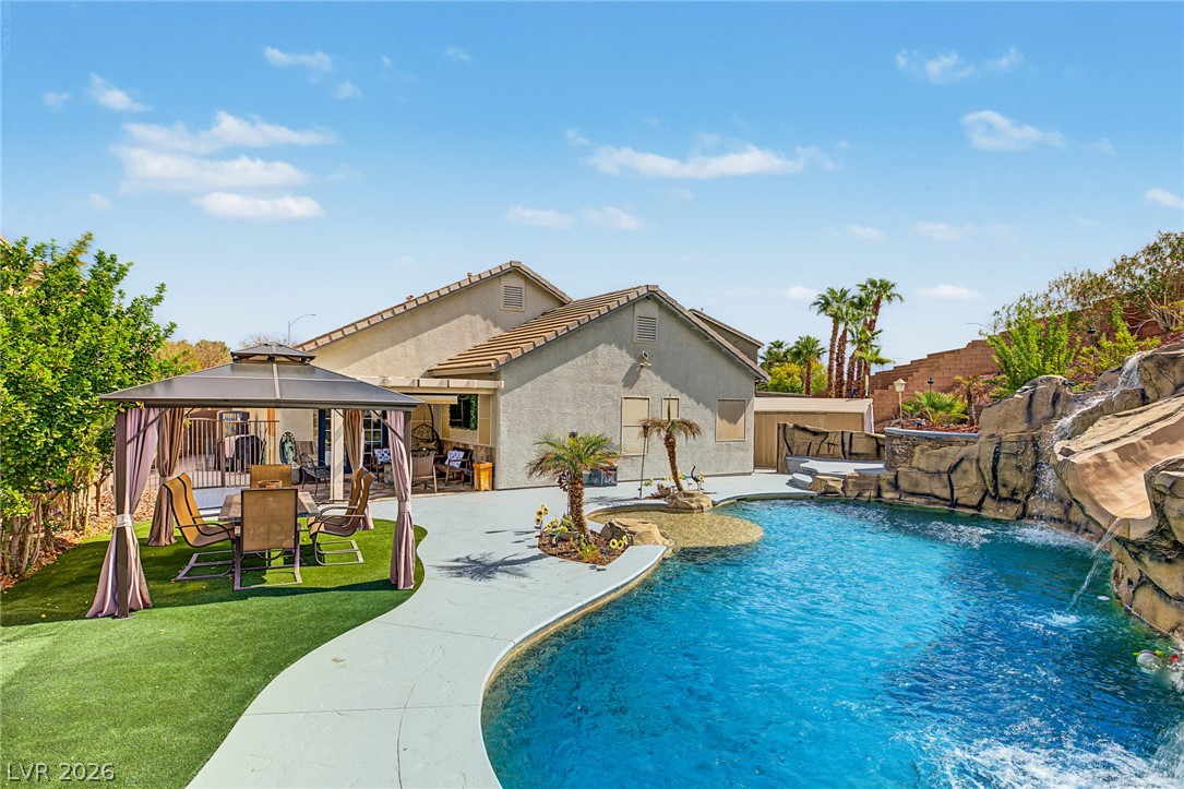 733 Smokey Mountain Avenue Henderson NV 89012