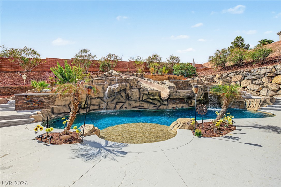 733 Smokey Mountain Avenue Henderson NV 89012
