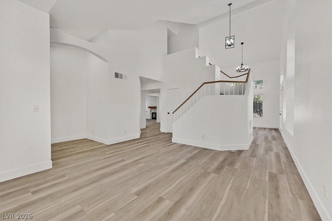 9512 Valley Hills Avenue Las Vegas NV 89134