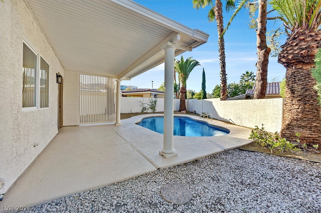 9512 Valley Hills Avenue Las Vegas NV 89134