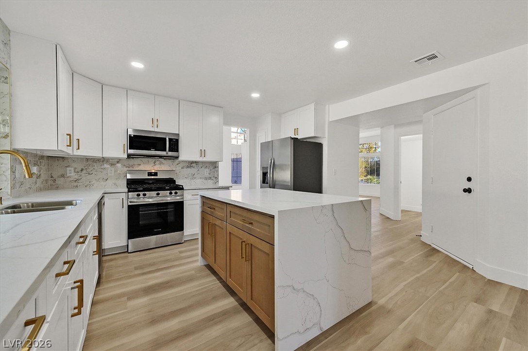 9512 Valley Hills Avenue Las Vegas NV 89134