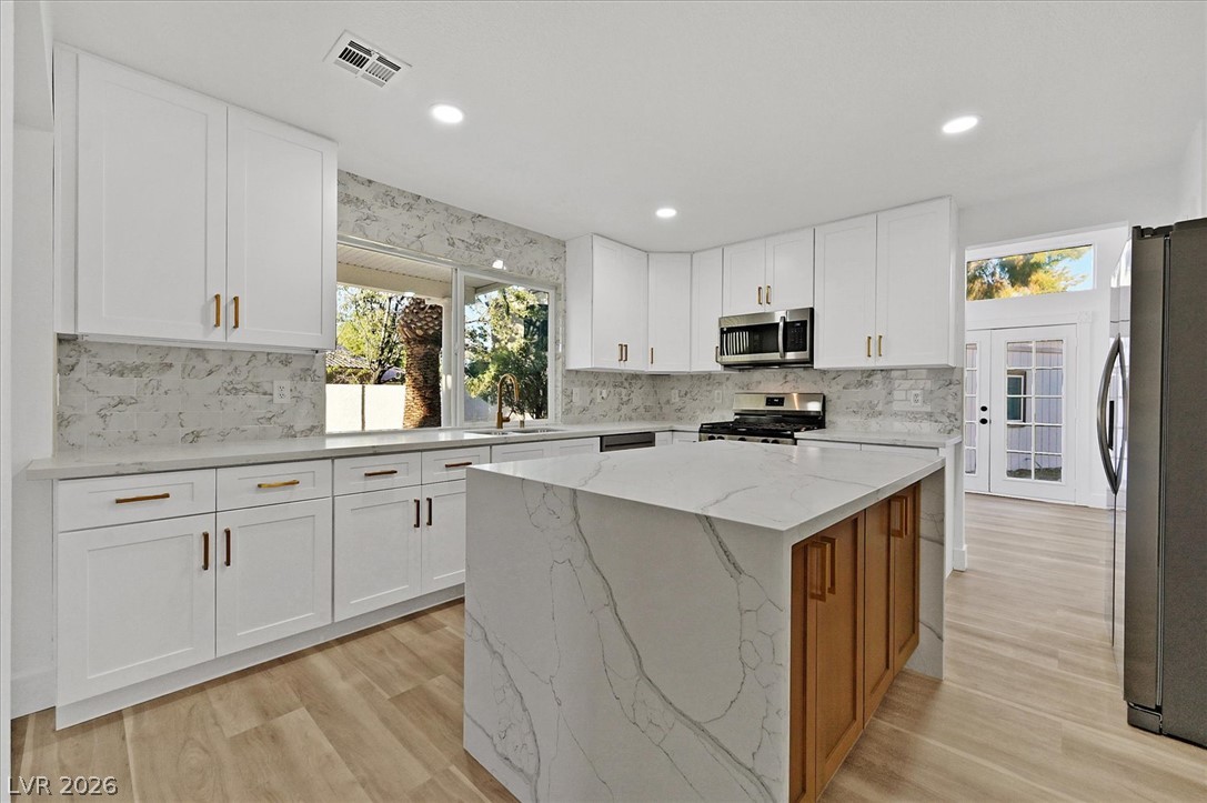 9512 Valley Hills Avenue Las Vegas NV 89134