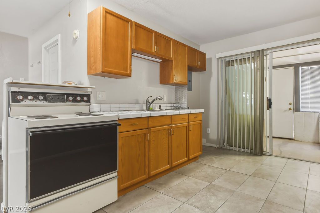 5153 San Rafael Avenue Las Vegas NV 89122