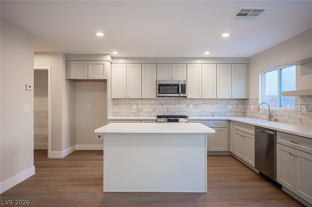 10642 Ostend Avenue Las Vegas NV 89166