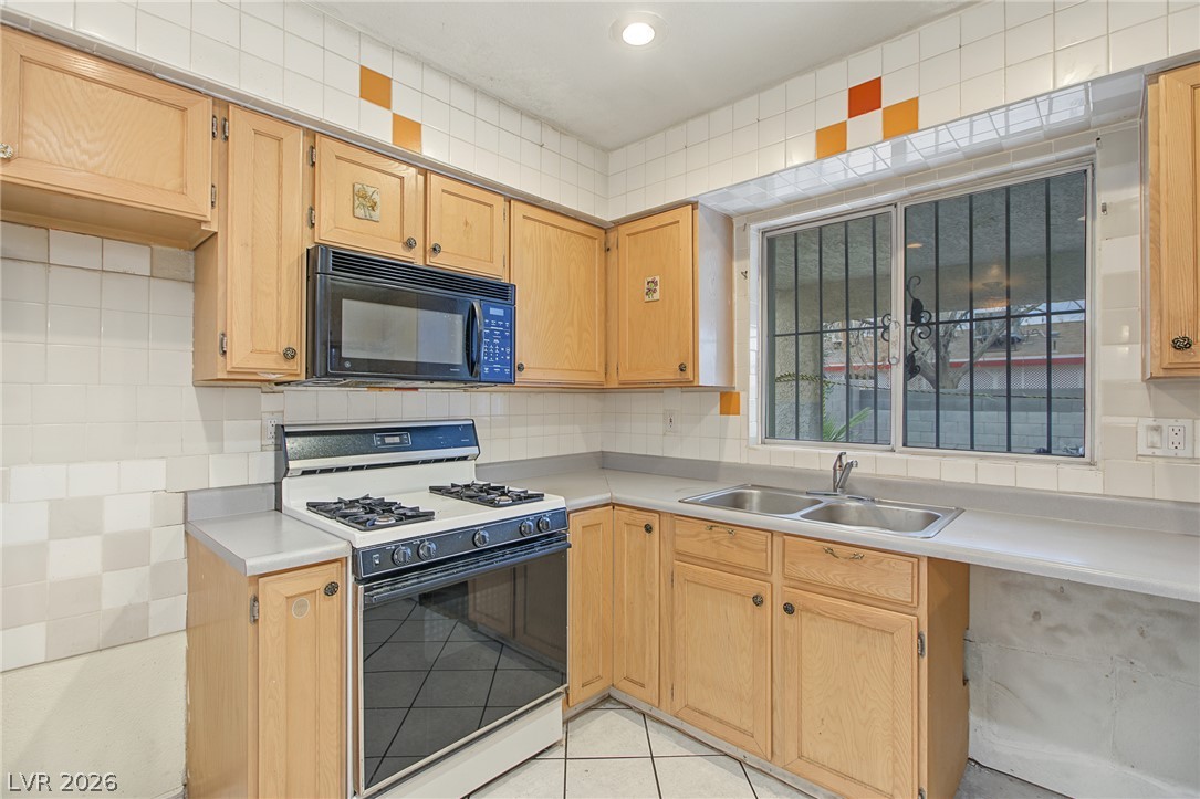 4005 East Philadelphia Avenue Las Vegas NV 89104