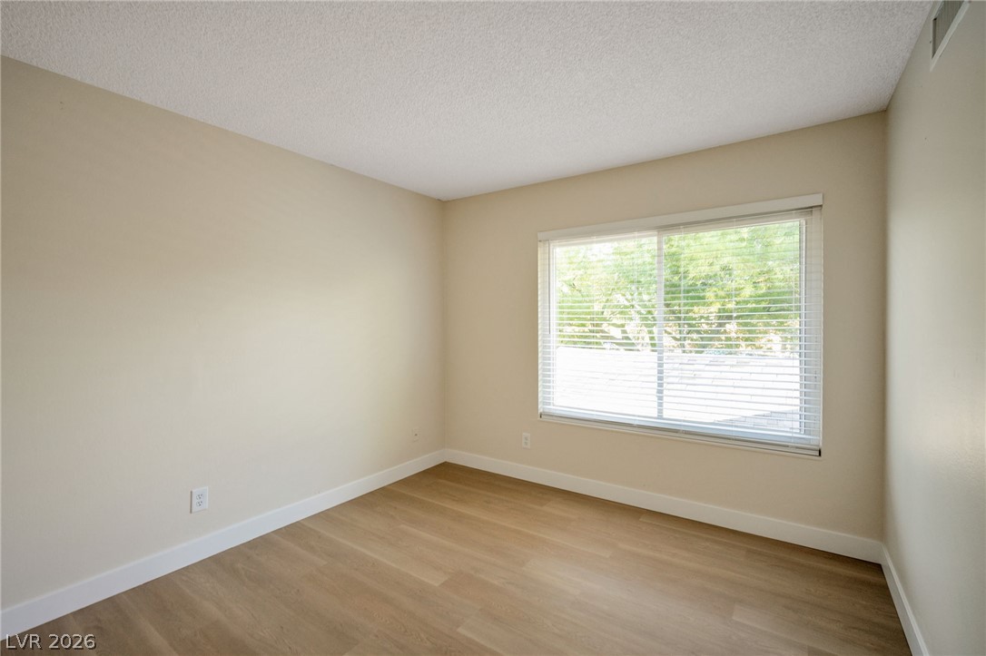 5279 Willowhaven Avenue Las Vegas NV 89120