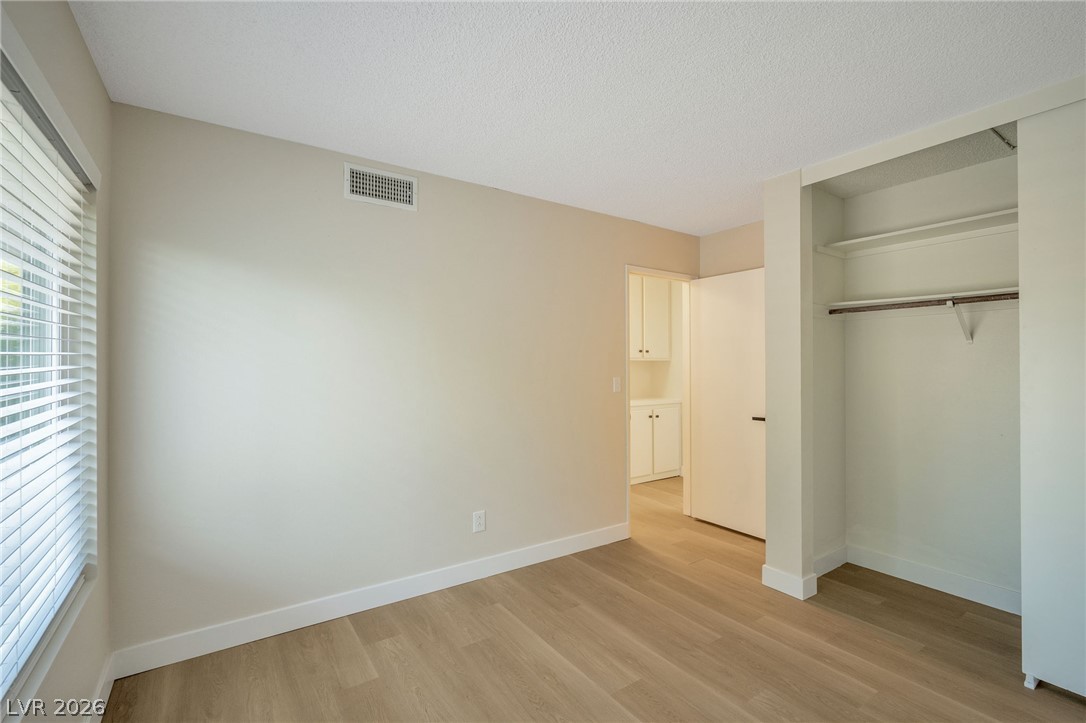 5279 Willowhaven Avenue Las Vegas NV 89120