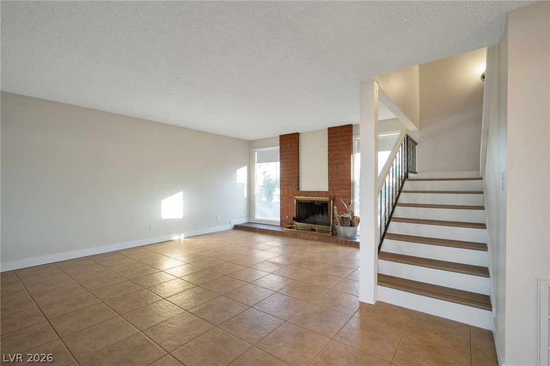 5279 Willowhaven Avenue Las Vegas NV 89120