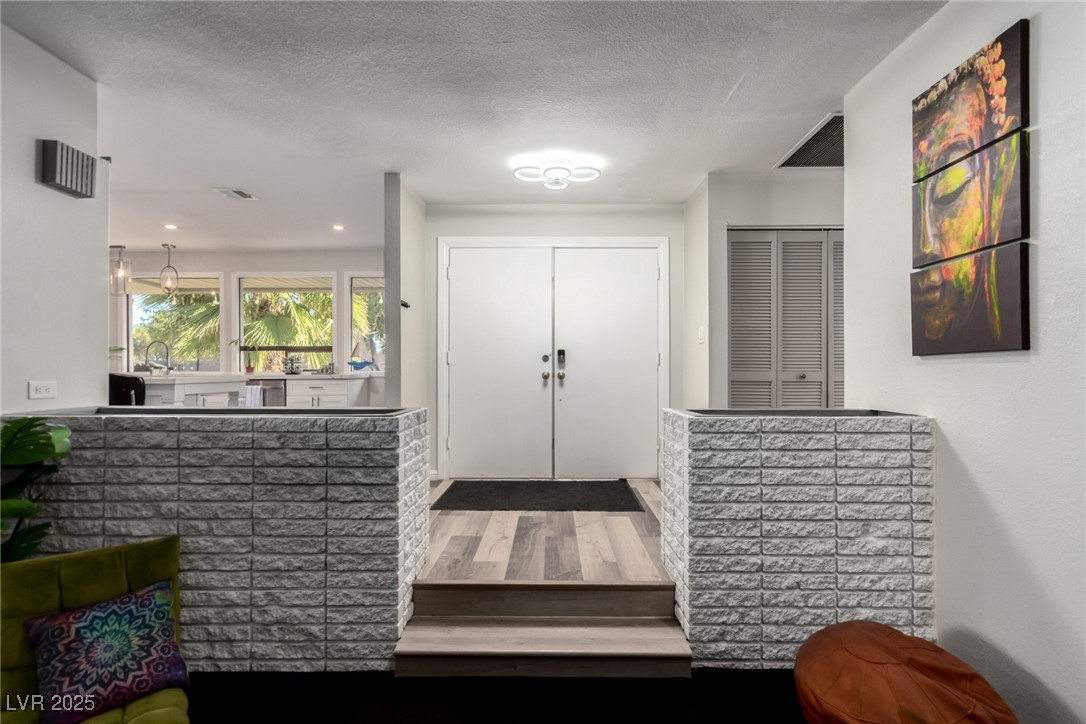 5710 Madre Mesa Drive Las Vegas NV 89108