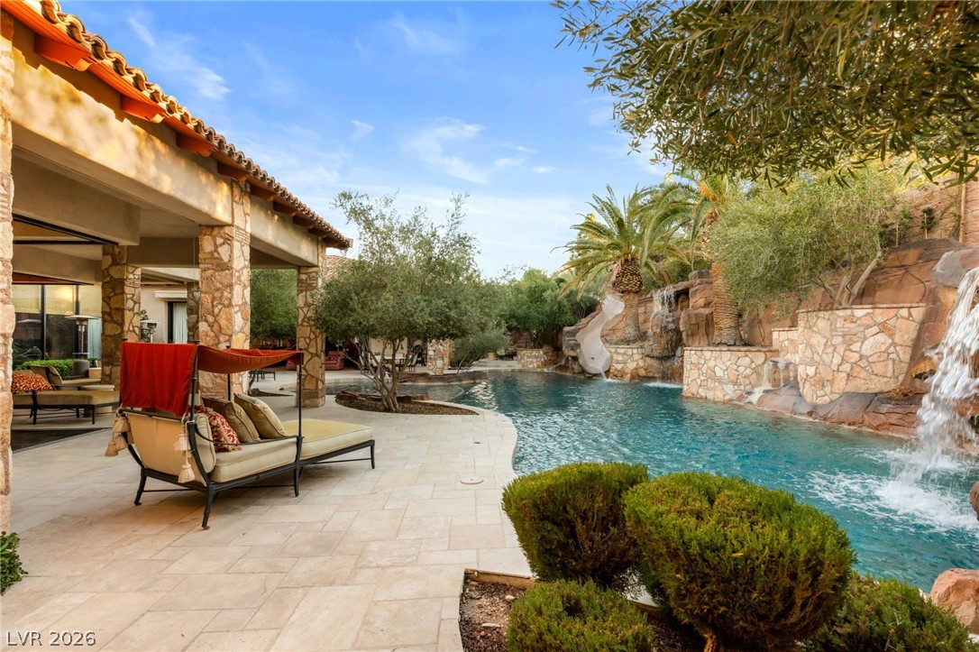 7 Chalk Hill Court Las Vegas NV 89141