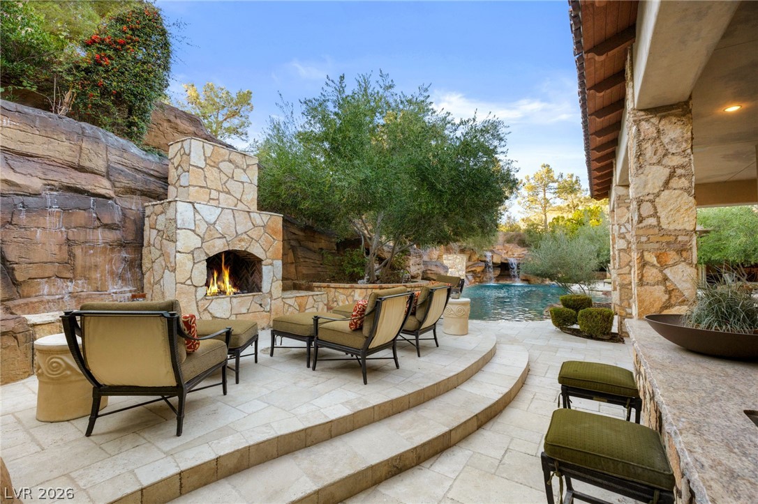 7 Chalk Hill Court Las Vegas NV 89141