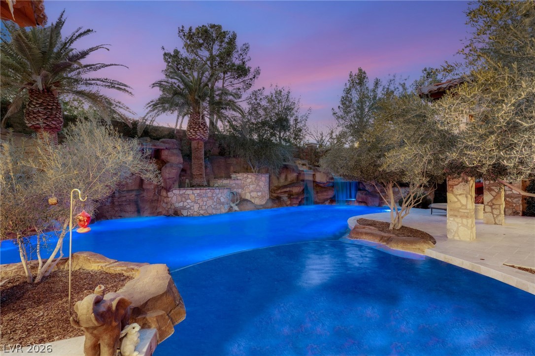 7 Chalk Hill Court Las Vegas NV 89141