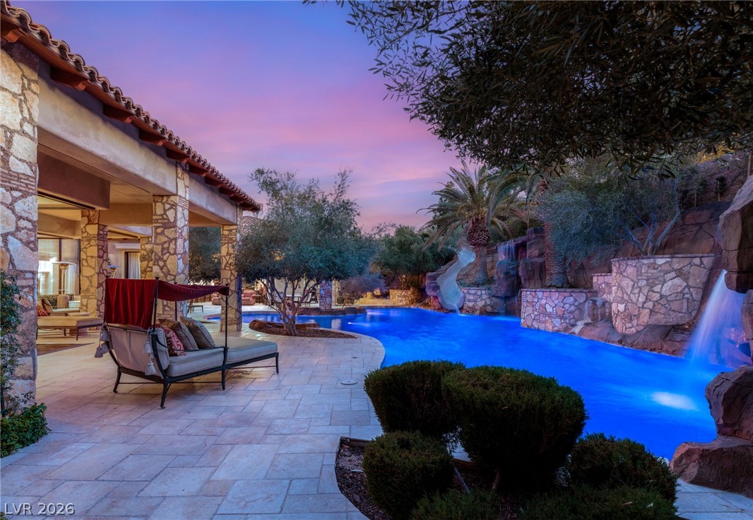 7 Chalk Hill Court Las Vegas NV 89141