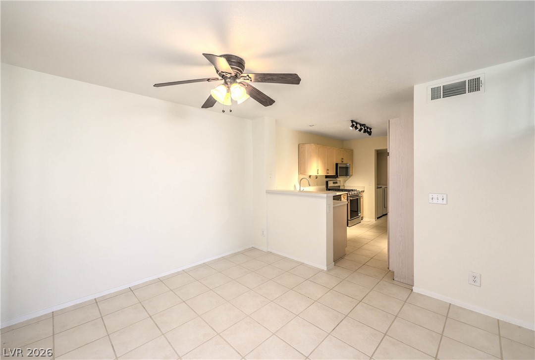 7637 Bauble Avenue Las Vegas NV 89128
