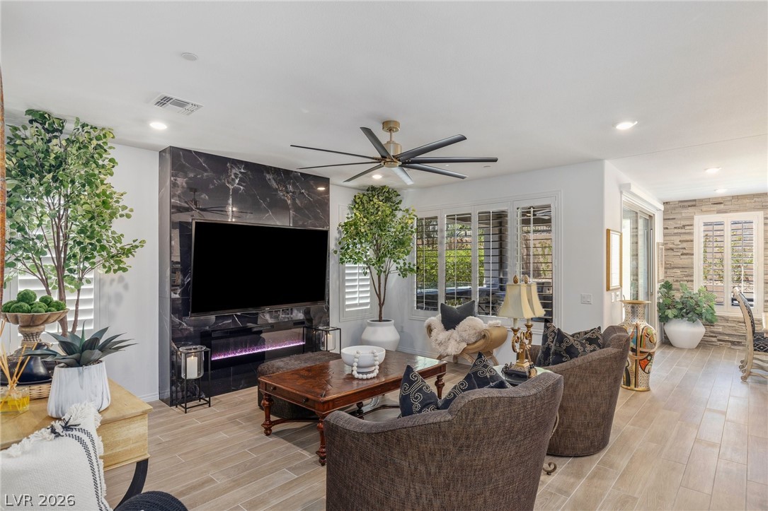 25 Red Creek Bluff Street Henderson NV 89011
