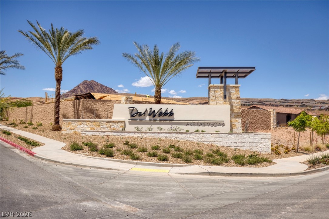 25 Red Creek Bluff Street Henderson NV 89011