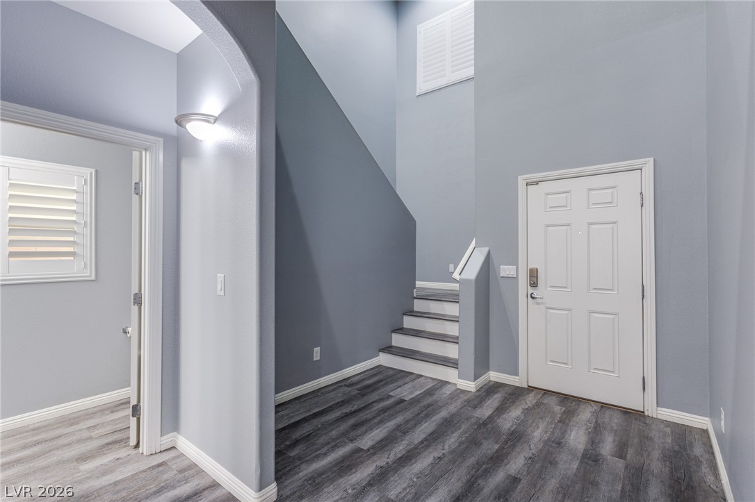 8121 Crushed Velvet Place Las Vegas NV 89166