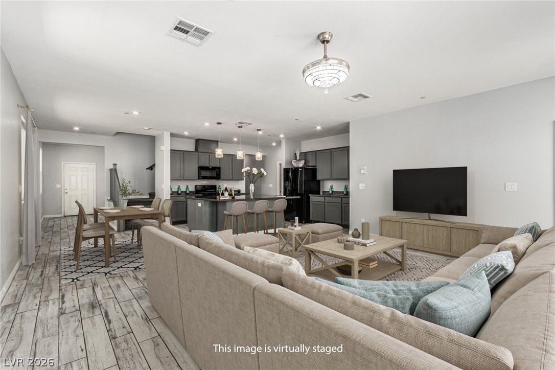 6106 Castle Gardens Avenue Las Vegas NV 89130