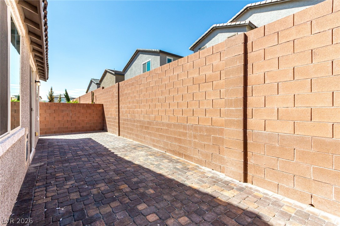 6106 Castle Gardens Avenue Las Vegas NV 89130