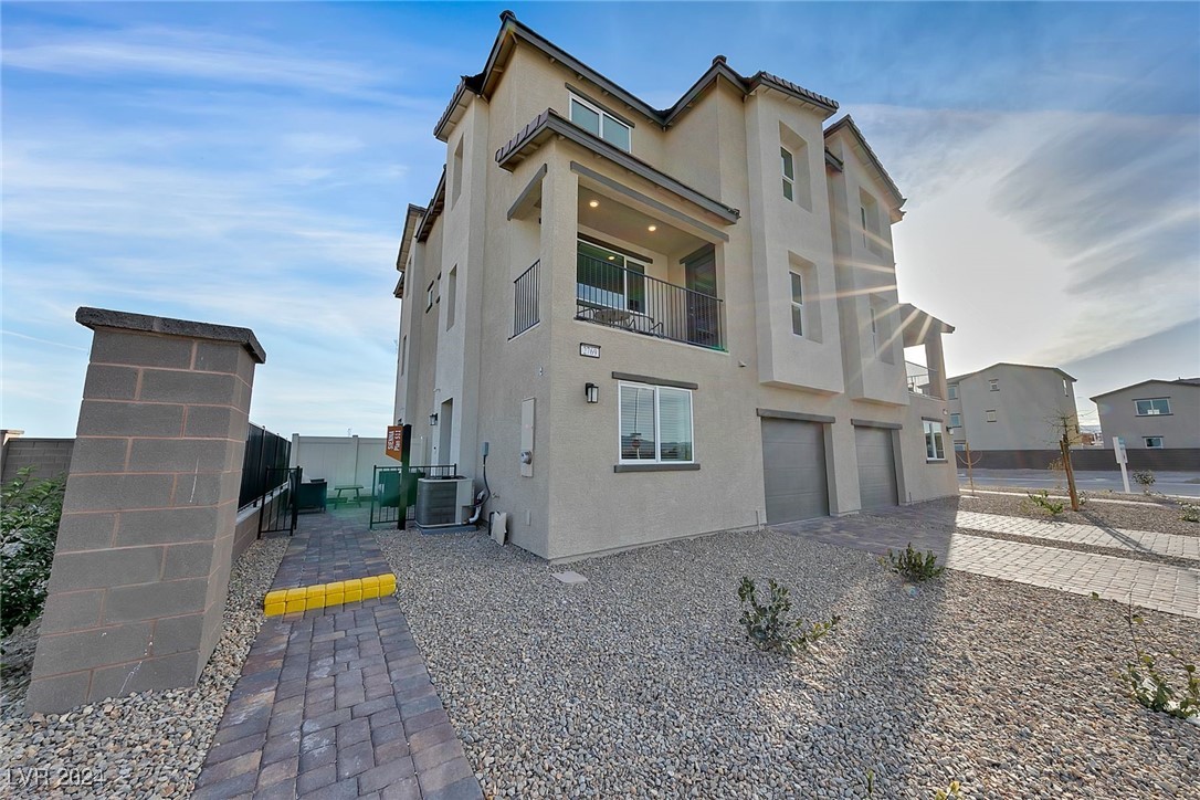 6952 Skyline Blue Street North Las Vegas NV 89086
