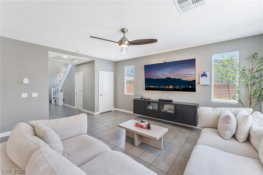 5981 Smith Valley Road Las Vegas NV 89148