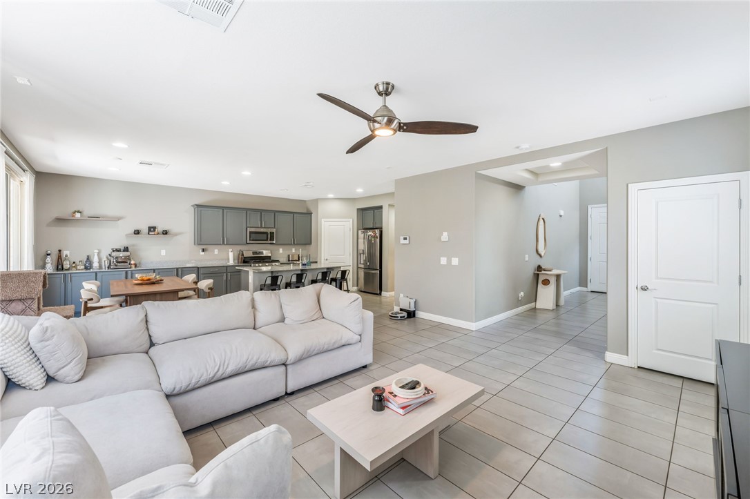 5981 Smith Valley Road Las Vegas NV 89148