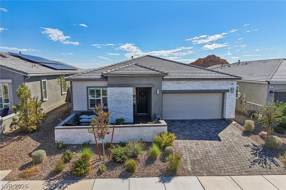 48 Tatahatso Point Street Henderson NV 89011