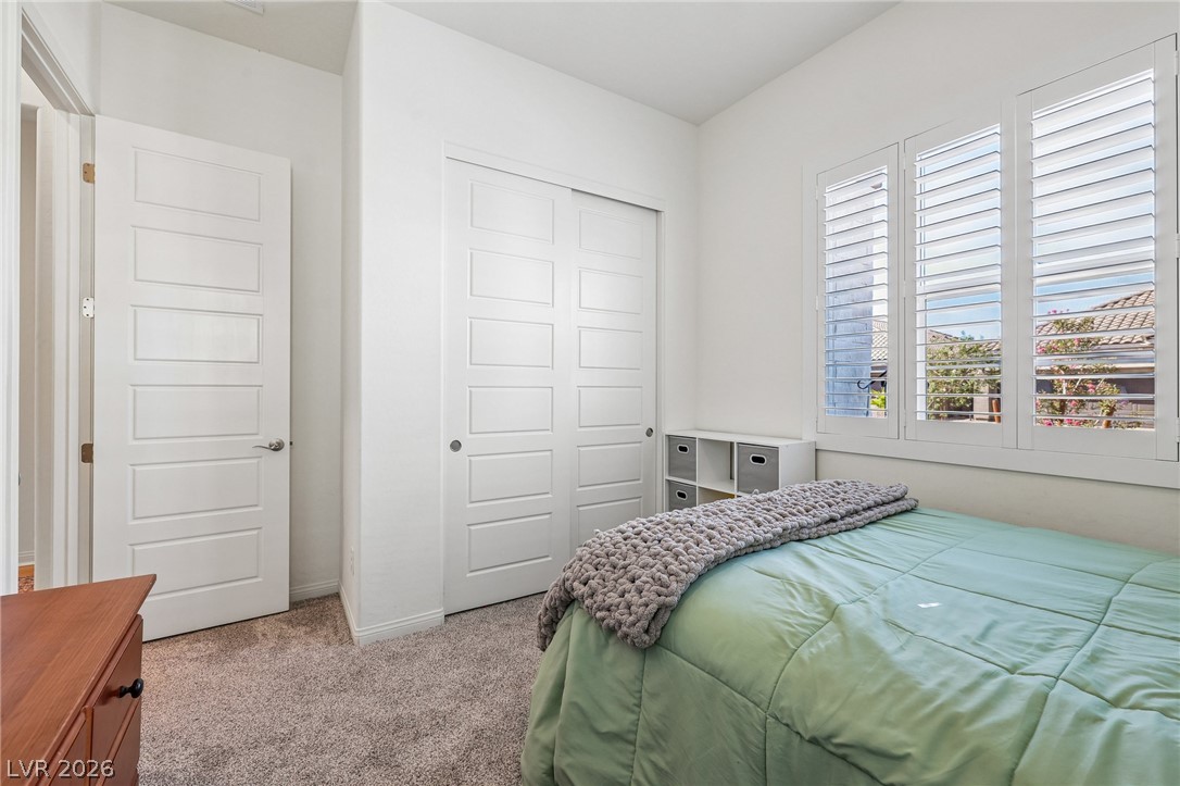 48 Tatahatso Point Street Henderson NV 89011