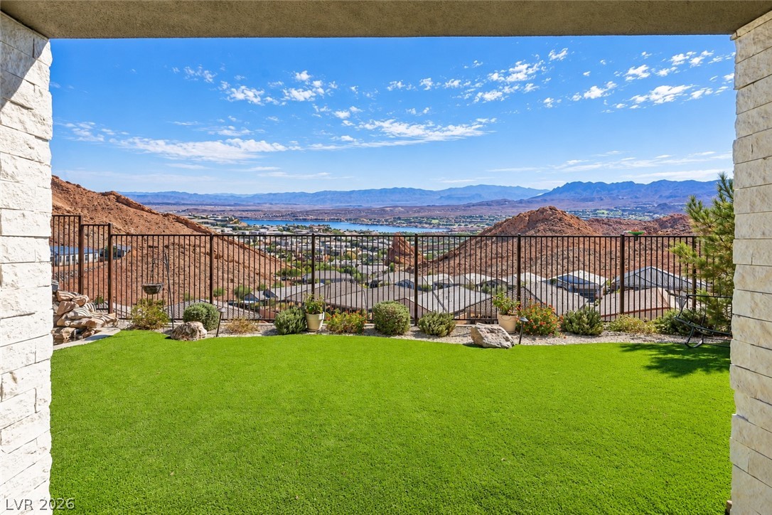 48 Tatahatso Point Street Henderson NV 89011