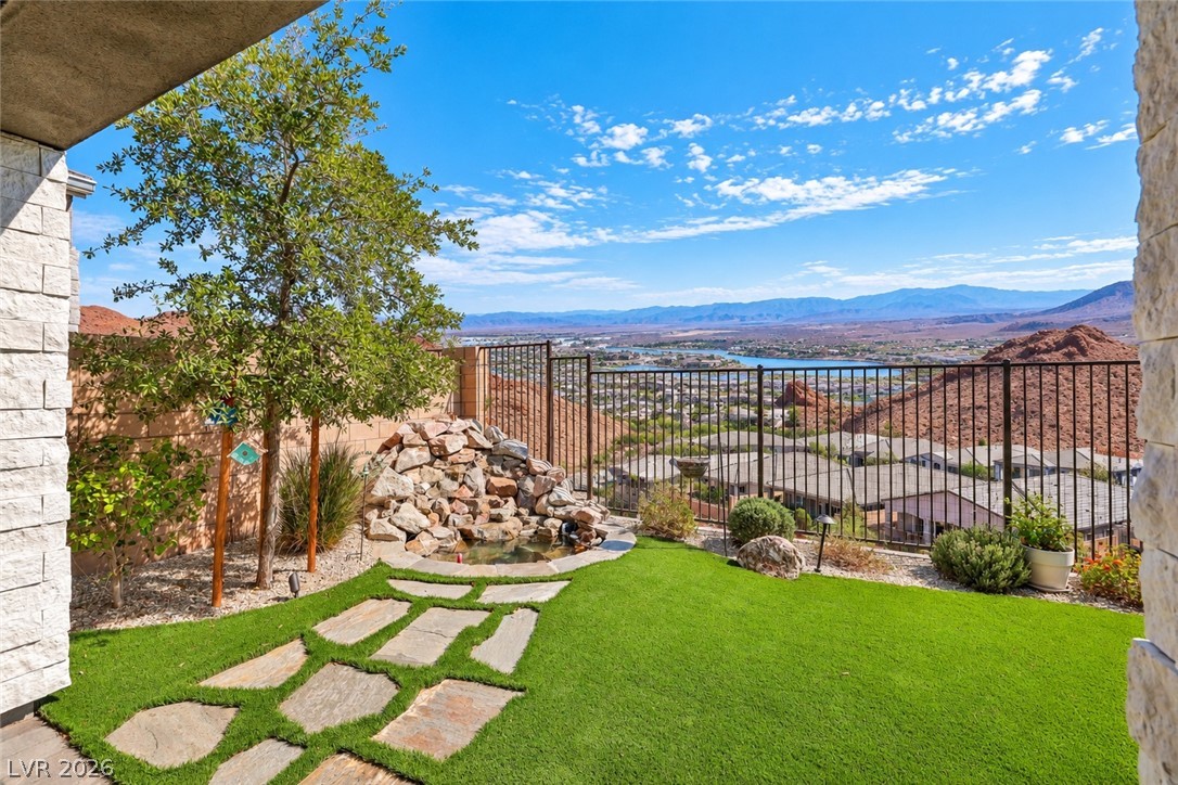 48 Tatahatso Point Street Henderson NV 89011