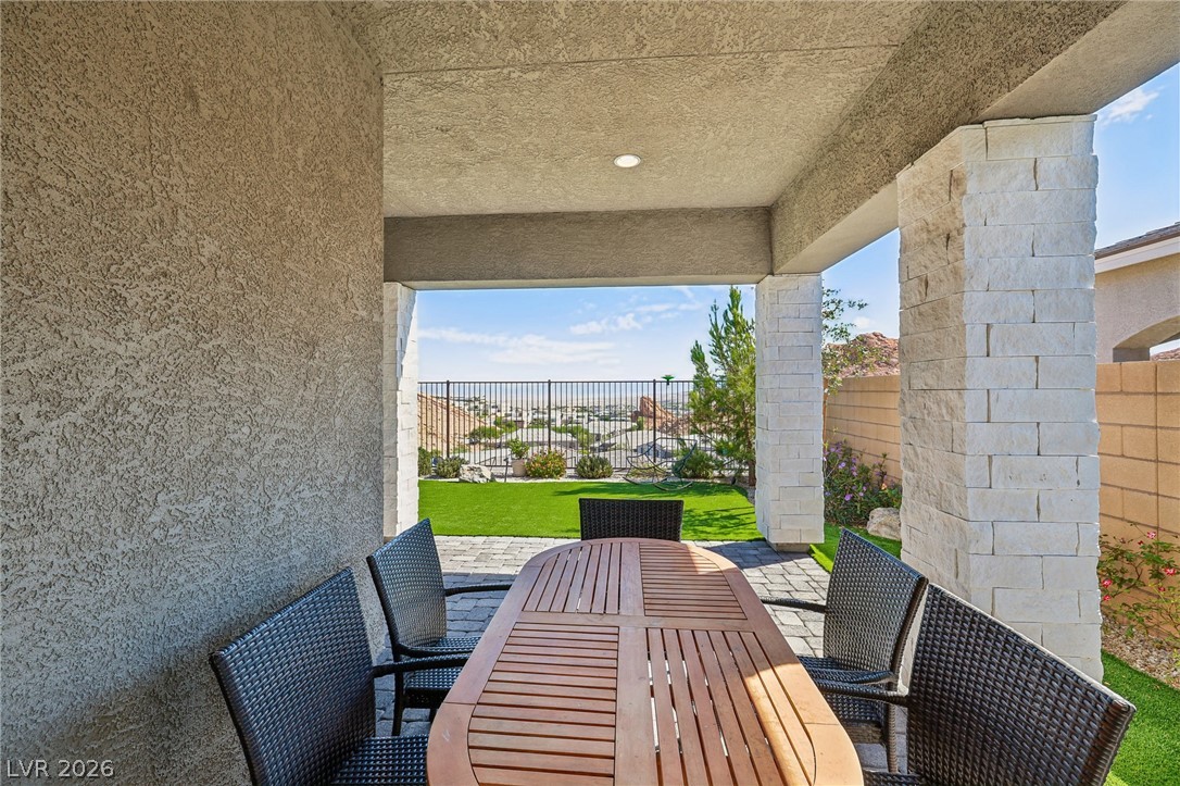 48 Tatahatso Point Street Henderson NV 89011
