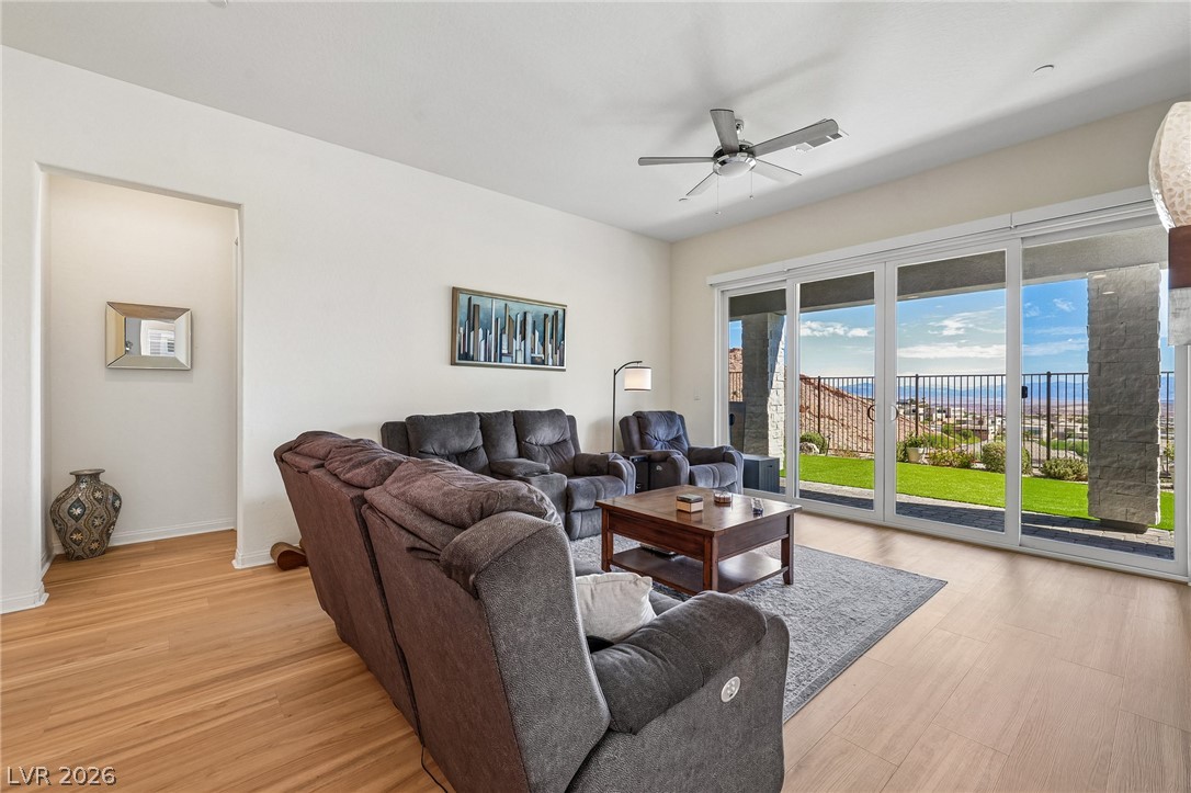 48 Tatahatso Point Street Henderson NV 89011