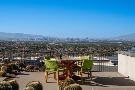 11 Cloud Chaser Boulevard Henderson NV 89012