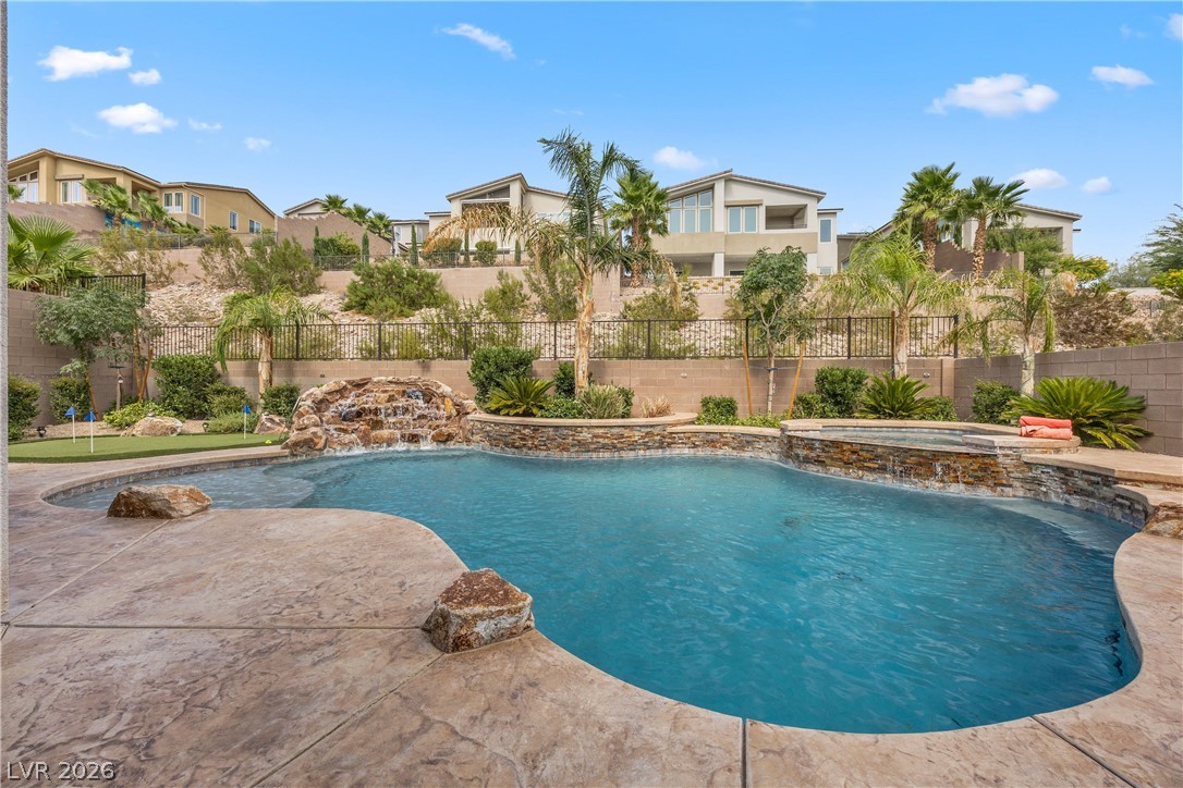 28 Vista Outlook Street Henderson NV 89011
