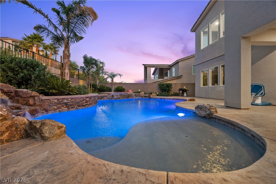 28 Vista Outlook Street Henderson NV 89011