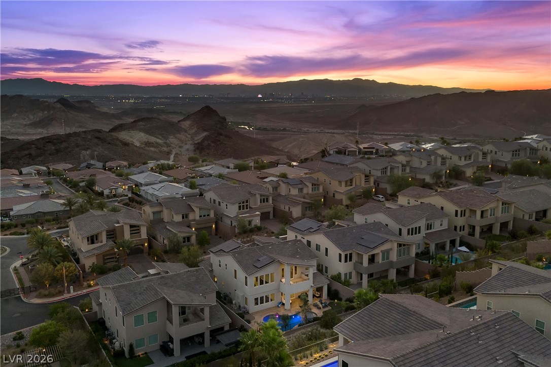 28 Vista Outlook Street Henderson NV 89011