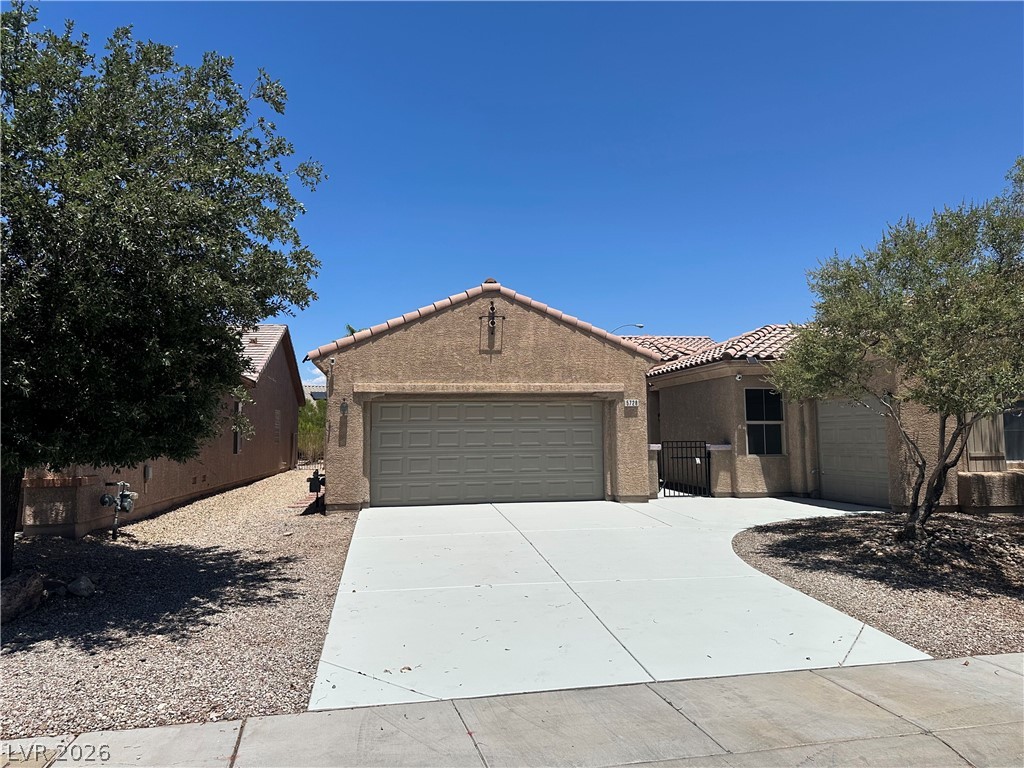 5728 Flying Birdie Avenue Las Vegas NV 89122