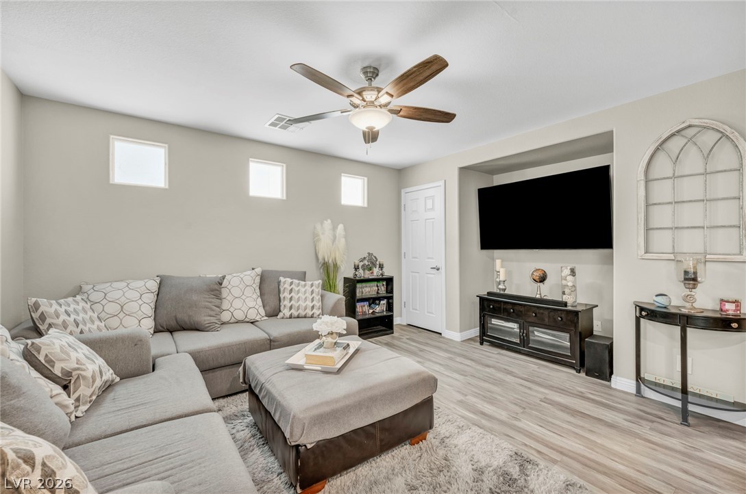 9116 Alluring Avenue Las Vegas NV 89149