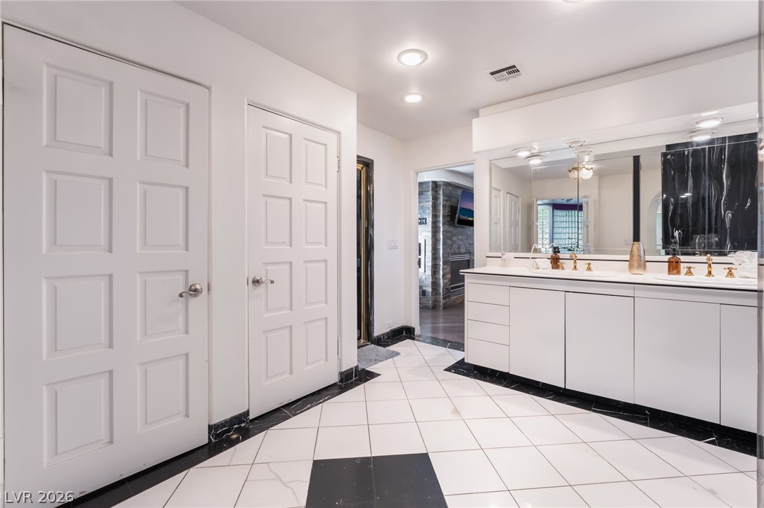 909 Cashman Drive Las Vegas NV 89107