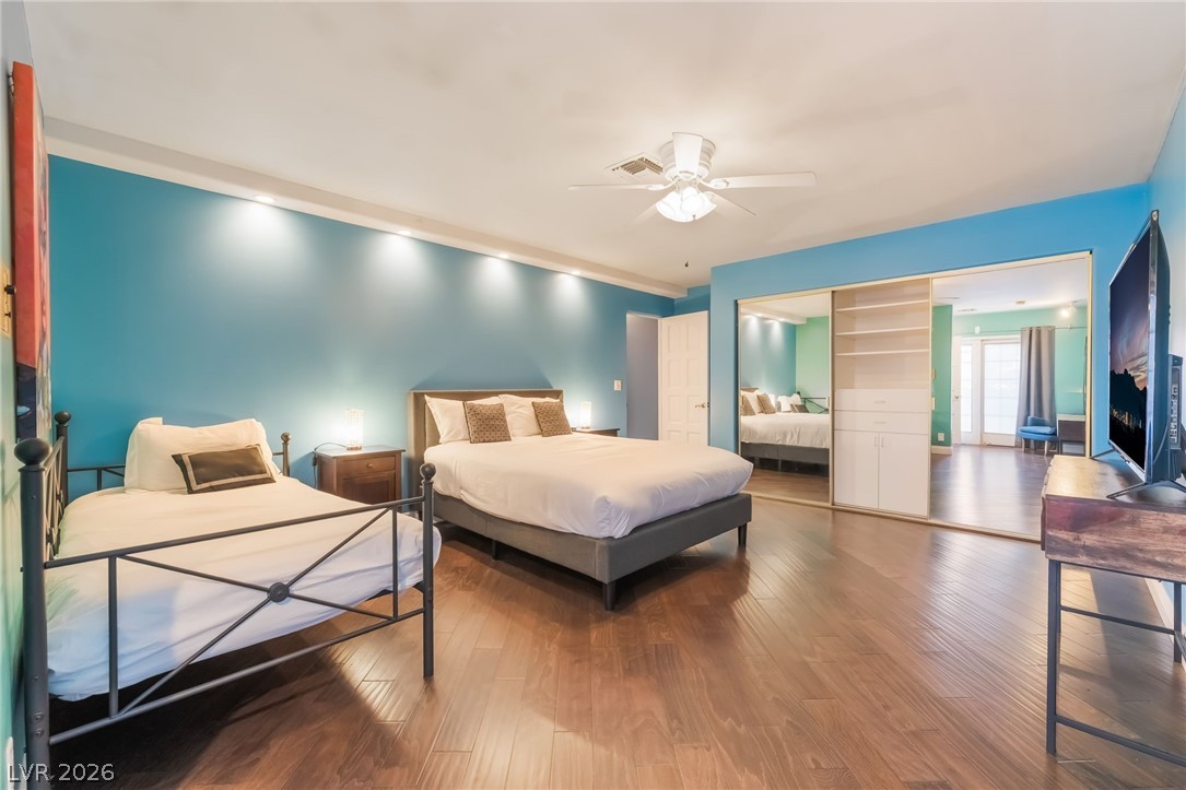 909 Cashman Drive Las Vegas NV 89107