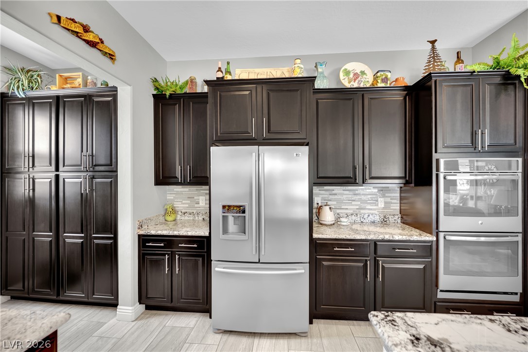 9802 Yellow Shadow Avenue Las Vegas NV 89149