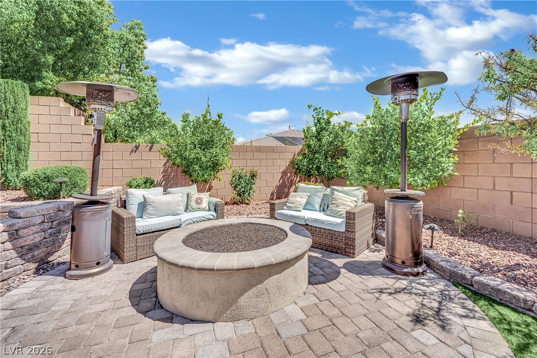 9802 Yellow Shadow Avenue Las Vegas NV 89149