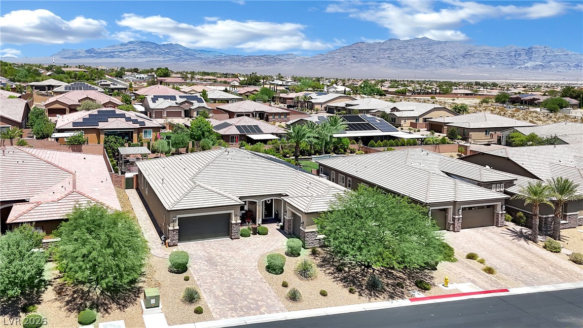9802 Yellow Shadow Avenue Las Vegas NV 89149