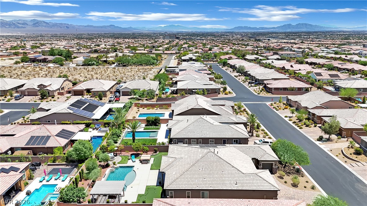 9802 Yellow Shadow Avenue Las Vegas NV 89149