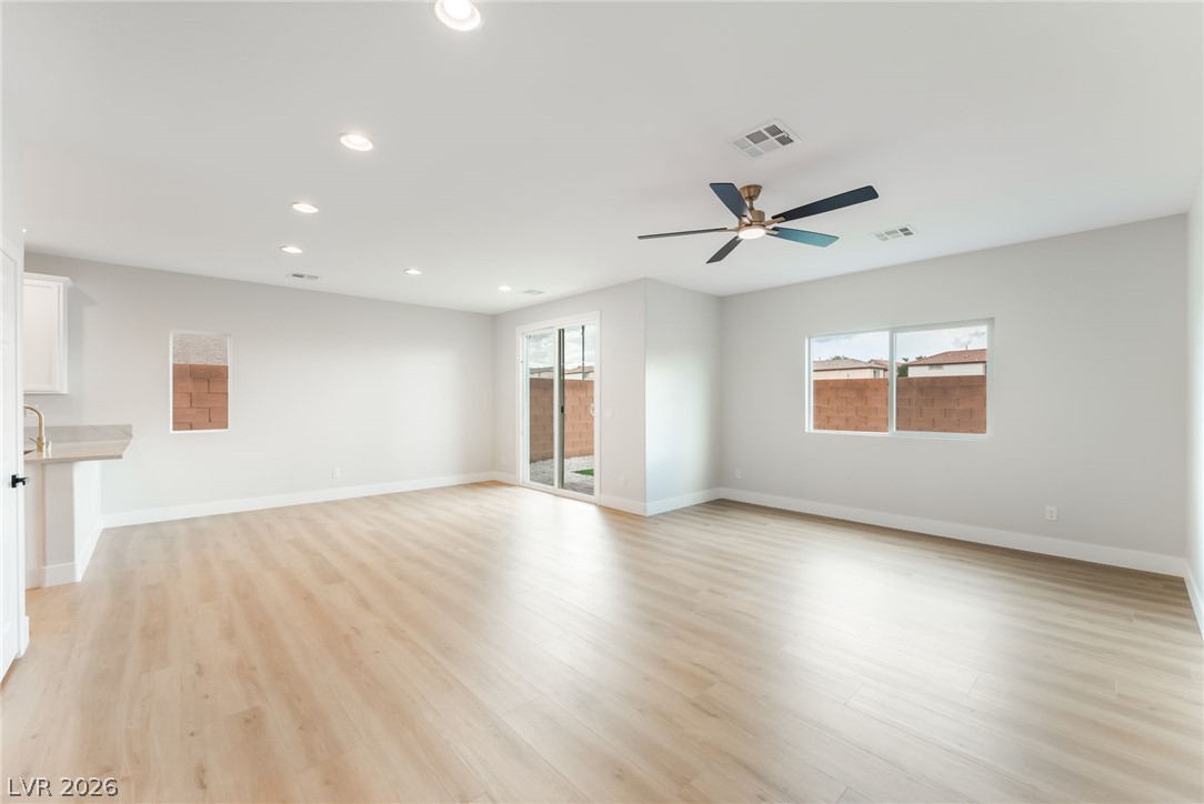 8252 Nebula Cloud Avenue Las Vegas NV 89131