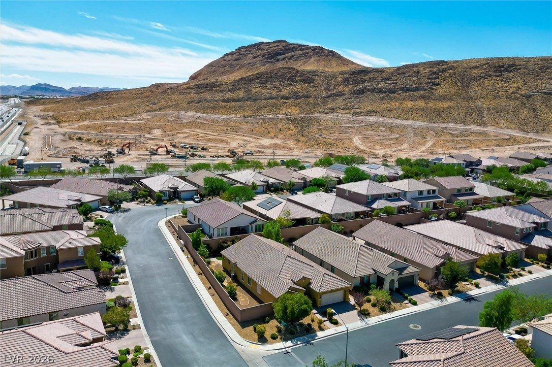 9471 Wild Valley Avenue Las Vegas NV 89148
