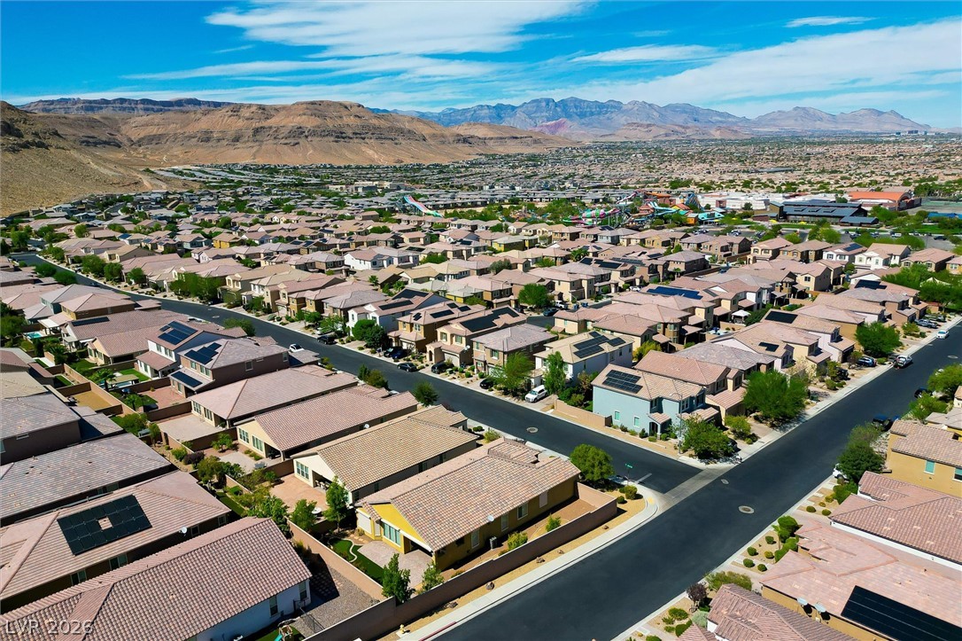 9471 Wild Valley Avenue Las Vegas NV 89148